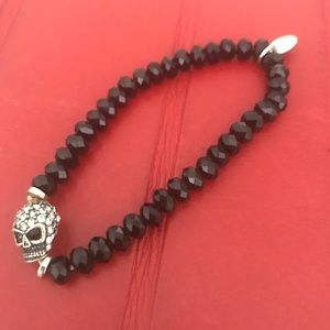 Skull and bead bracelet
